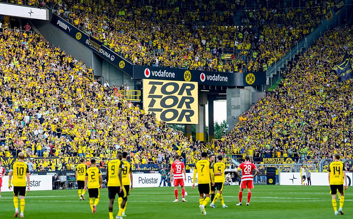 多特蒙德主场不敌,晋级形势不乐观的简单介绍 多特蒙德主场不敌,晋级形势不乐观的简单介绍