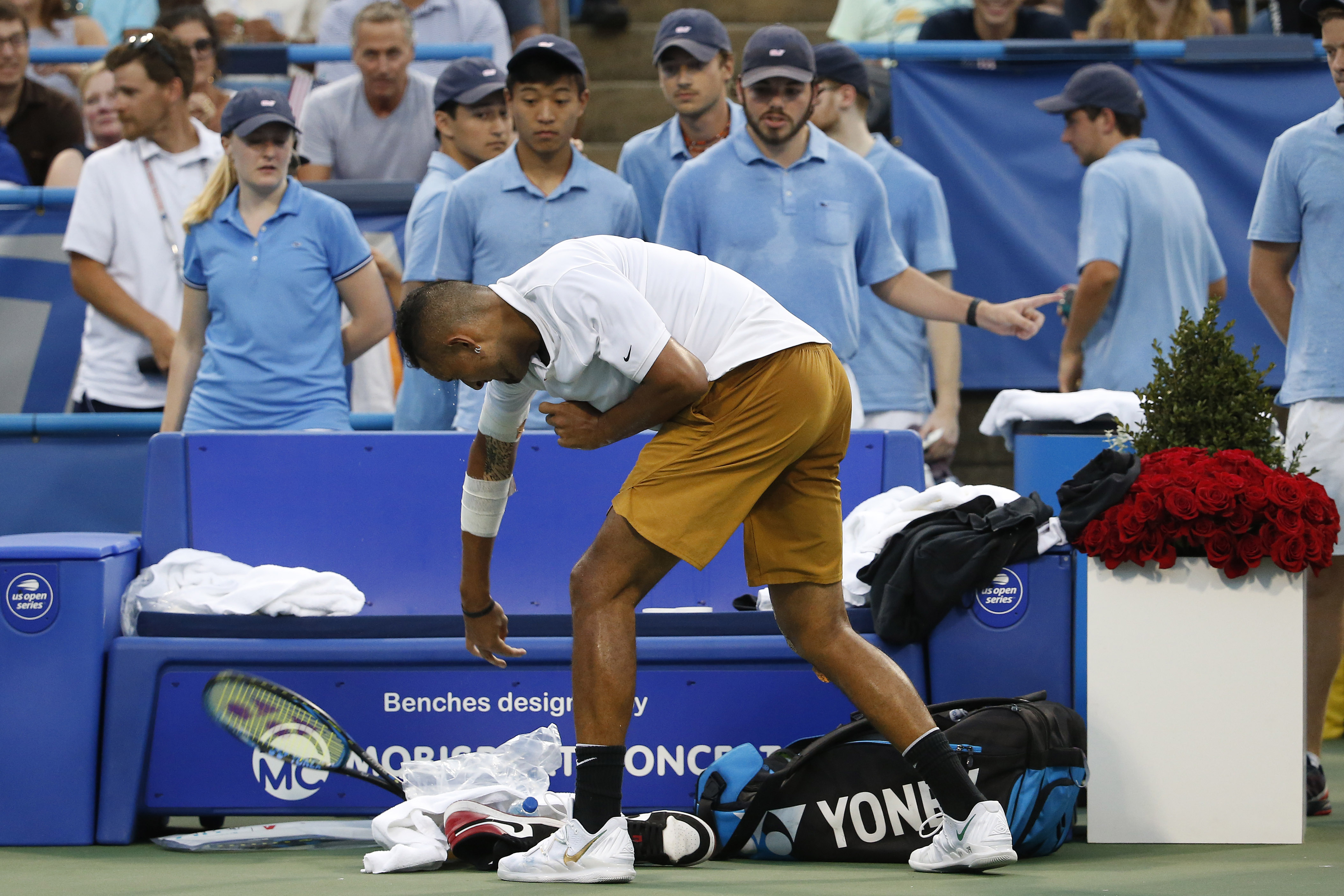 爱游戏-包含世界网球队血洗英国网球队，克耶高斯打破历史纪录的词条