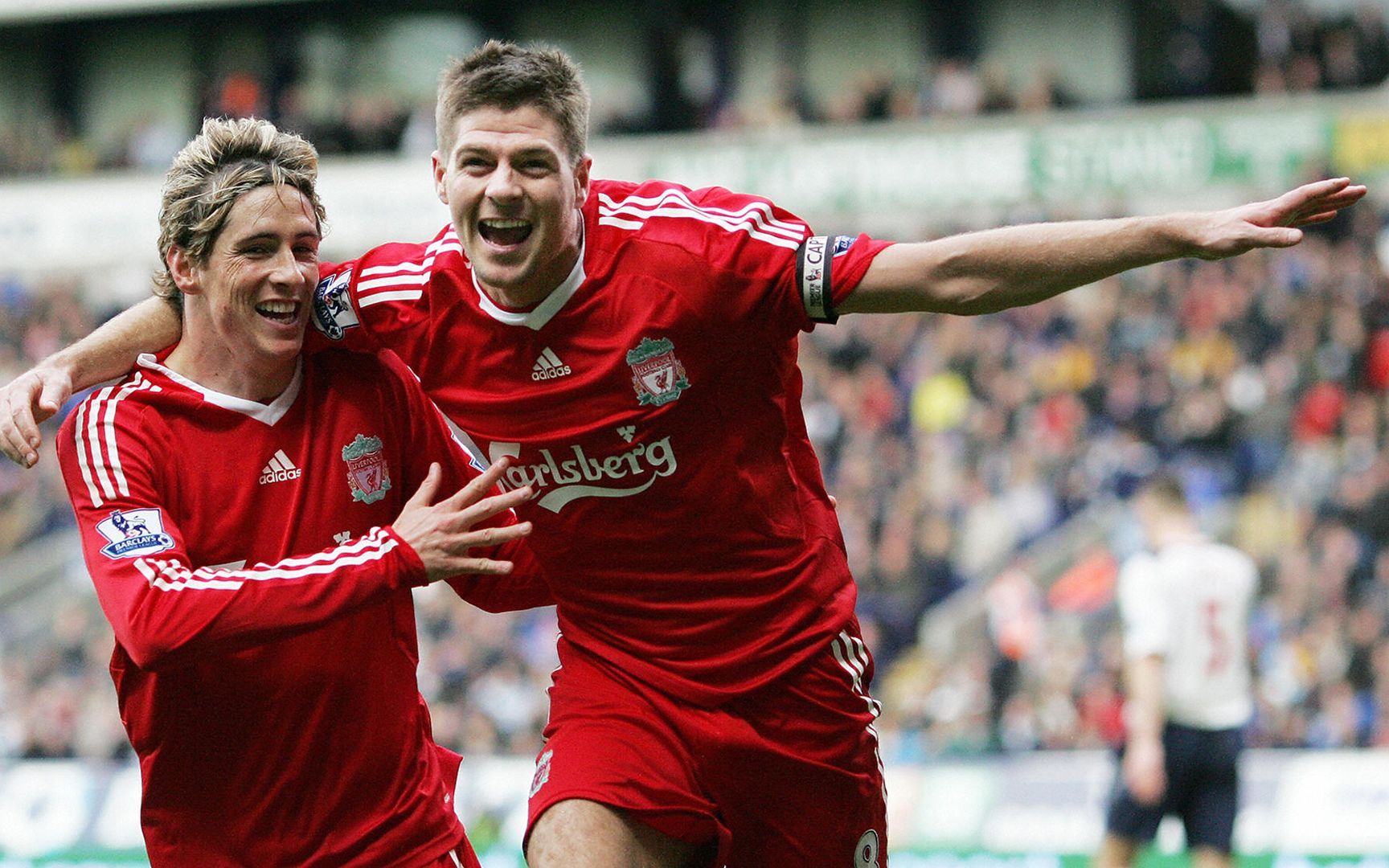 爱游戏官方入口-哥伦比亚鏖战阿森纳，托雷斯送出助攻