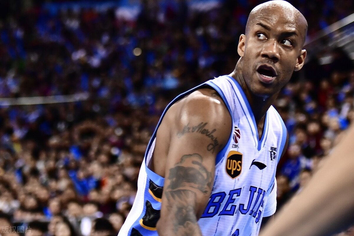 菲律宾队大战在即，球员备战纪律严明