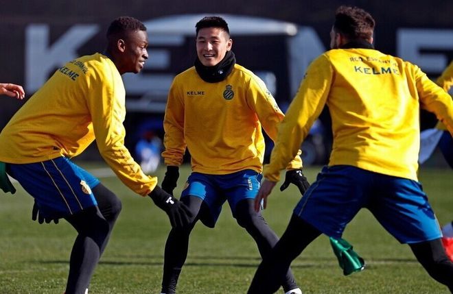 包含伯明翰主场大胜，上轮艰难失利力挫又战终结，保级之幕不再的词条