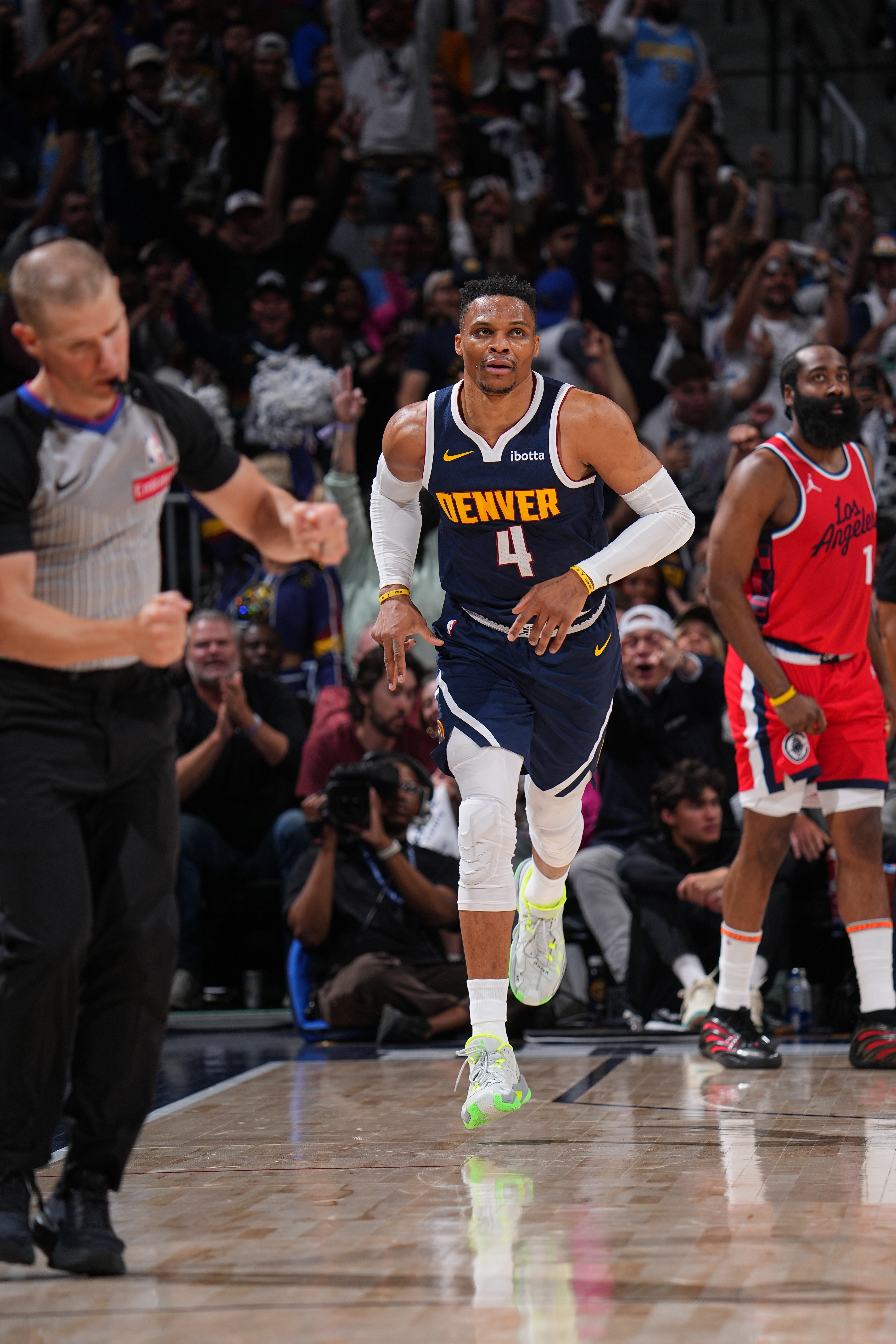 爱游戏-魔术翻盘阿根廷男篮，威斯布鲁克打破历史纪录